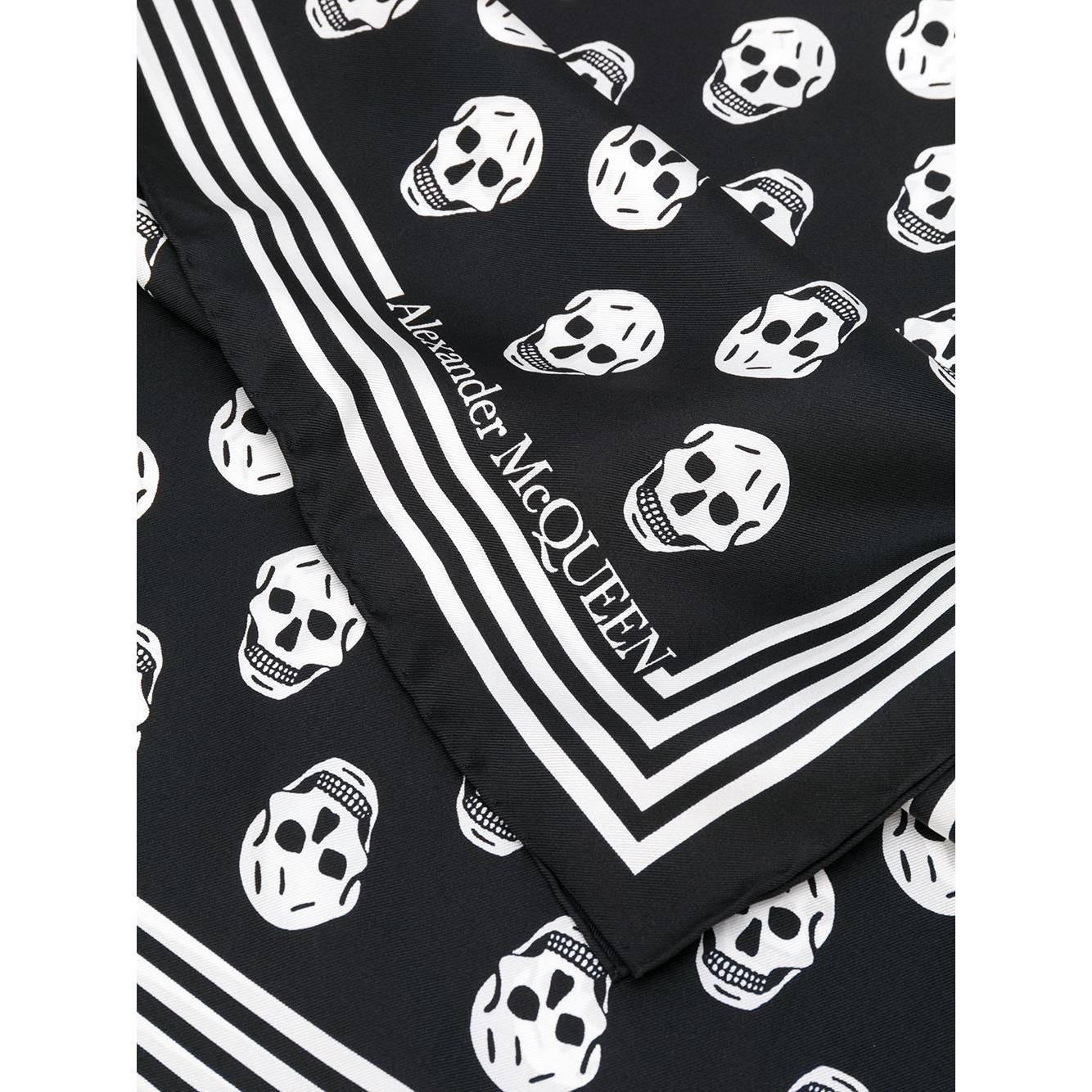 Alexander McQueen Scarfs Black Scarves Hats & Gloves Alexander Mcqueen Lavender