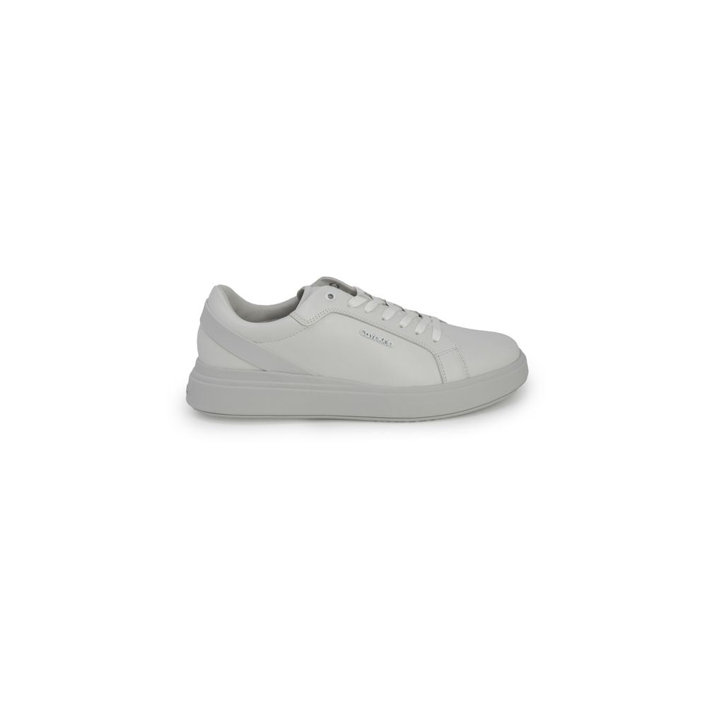 Calvin Klein gray leather sneaker, low-top design, lace-up, high-quality leather, men's shoe with logo detail for style and comfort.