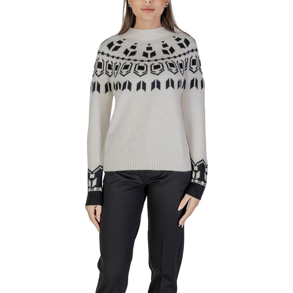 Street One cream cotton sweater with black geometric patterns, part of the women's fall/winter knitwear collection.
