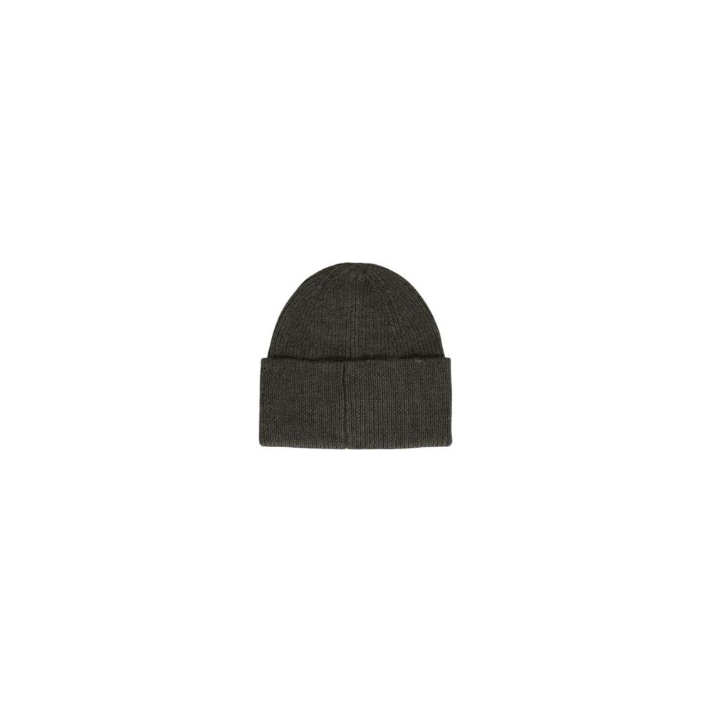 Antony Morato green wool hat for men, fall/winter collection, composed of 50% wool and 50% polyamide.