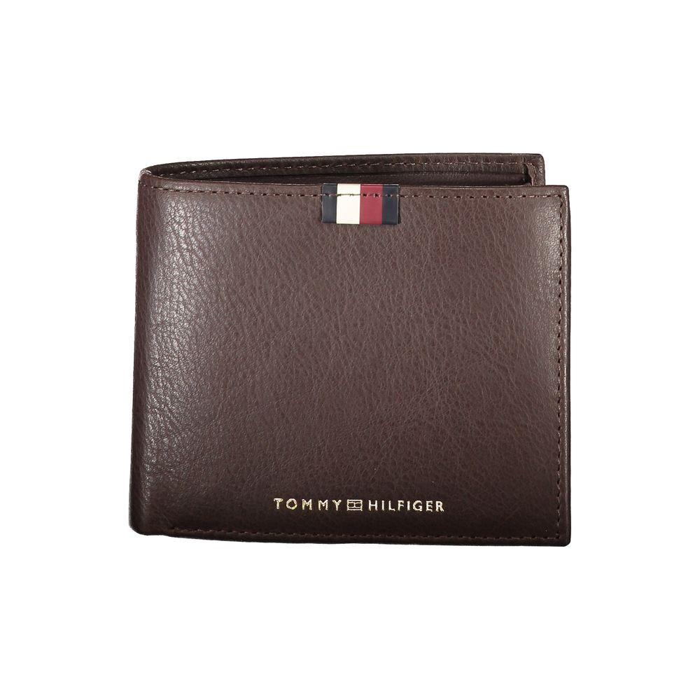Tommy Hilfiger brown leather men's wallet with logo, stylish design, and multiple compartments for modern functionality.