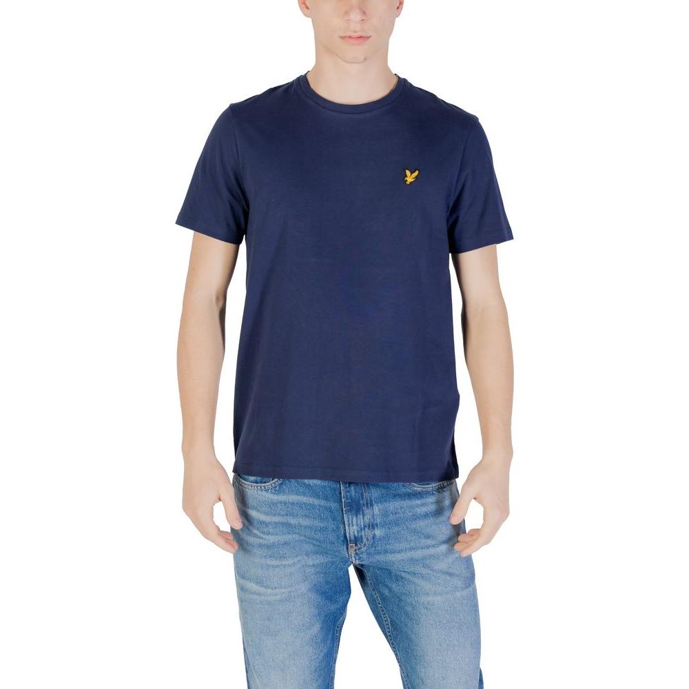 Lyle & Scott blue cotton T-shirt, short-sleeve, on male model, ideal for casual wear, made from 100% high-quality cotton, modern design.