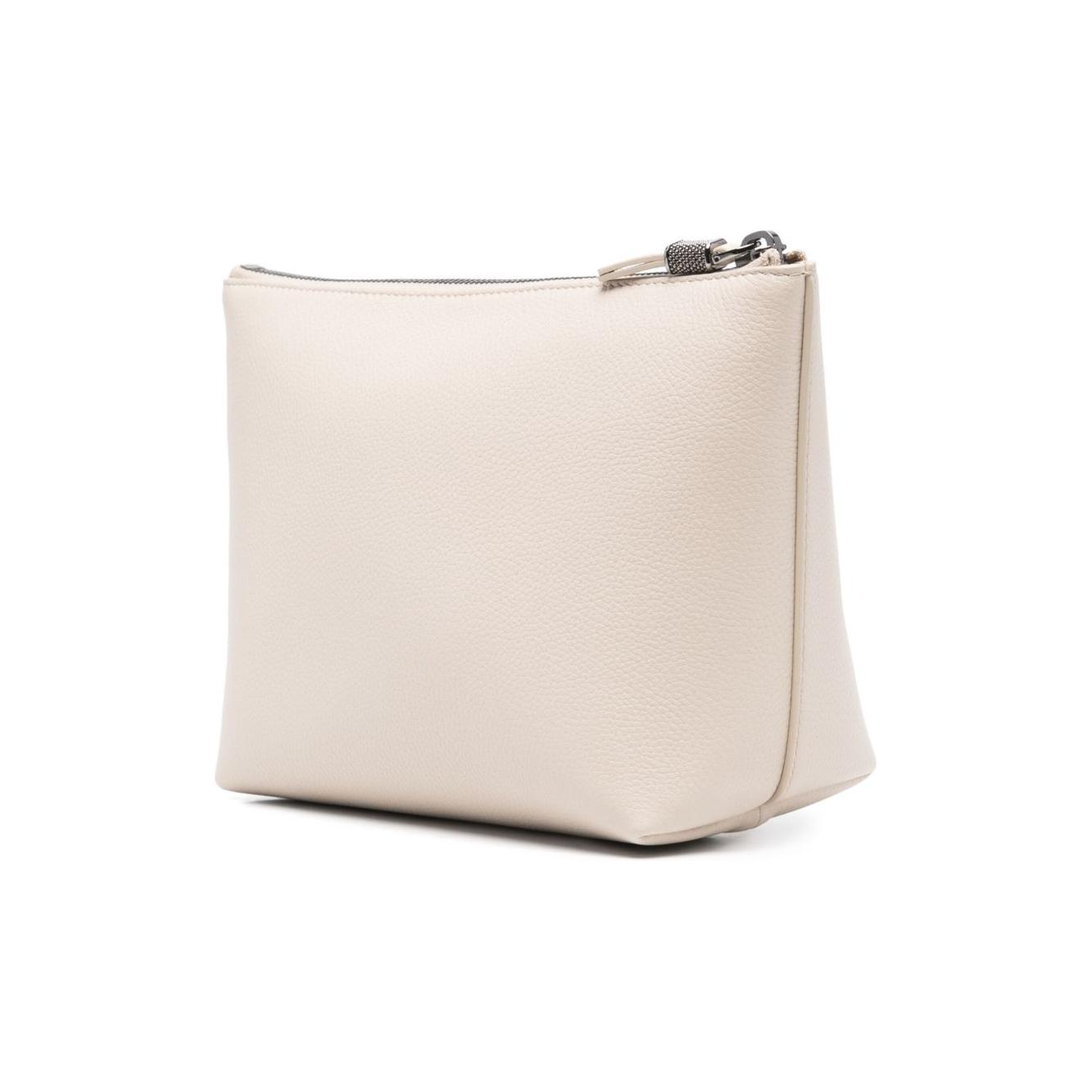 Front view with bag zipped and handles upright.