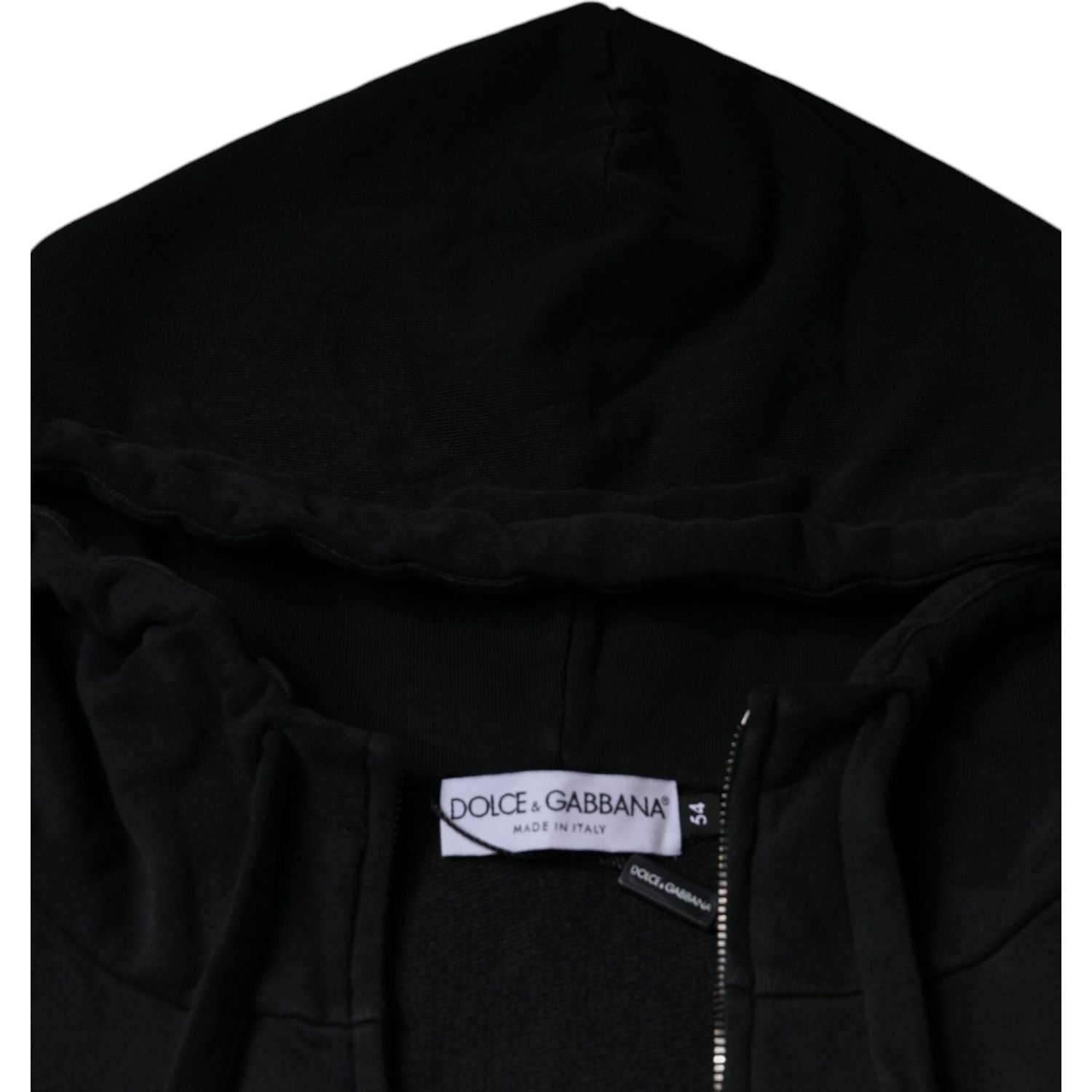 Front view with bag zipped and handles upright.