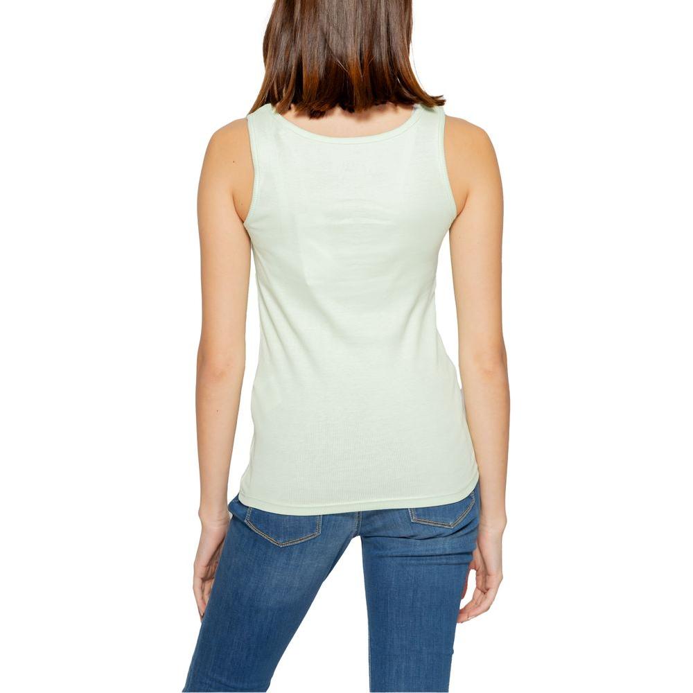 Front view with bag zipped and handles upright.