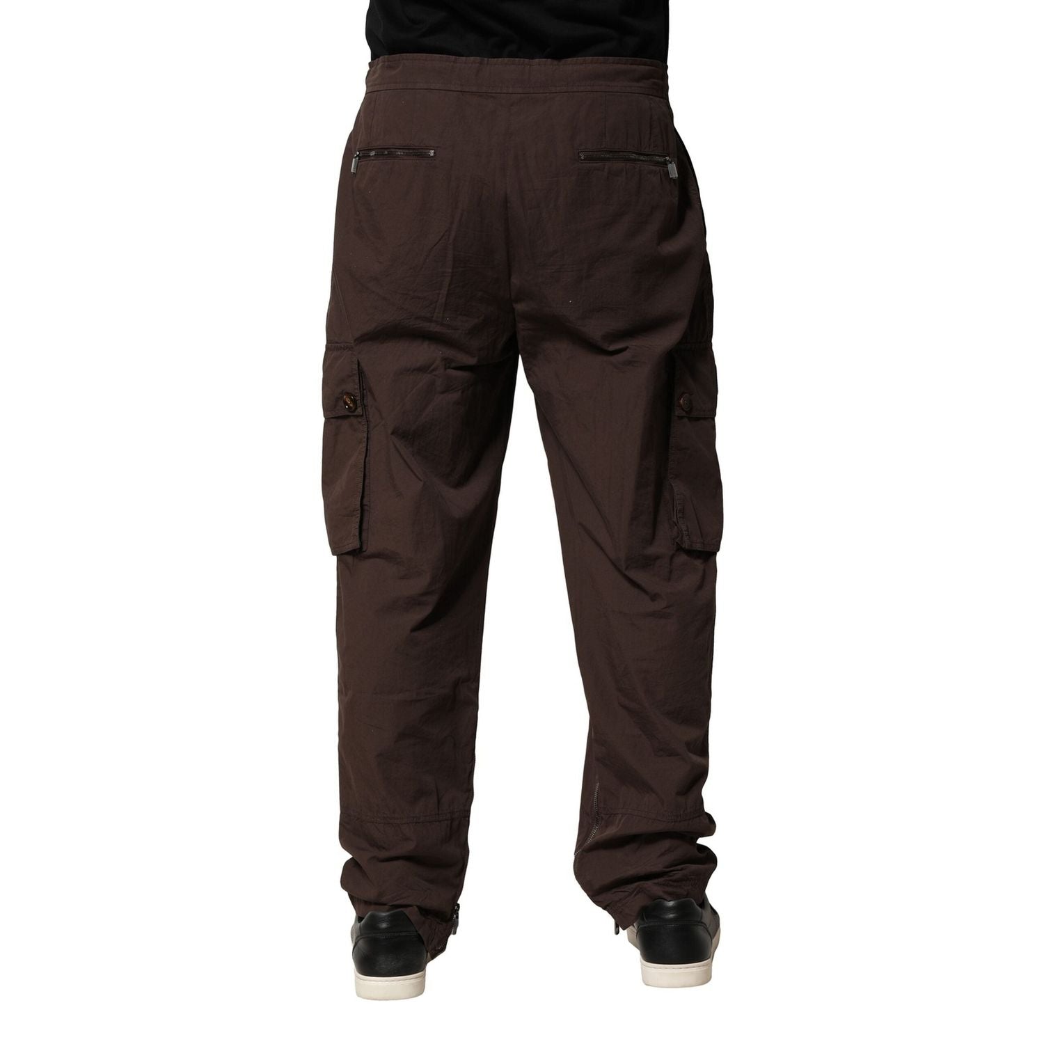 Front view with bag zipped and handles upright.