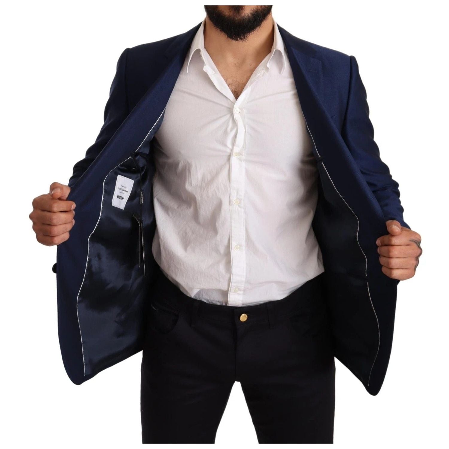 Front view with bag zipped and handles upright.