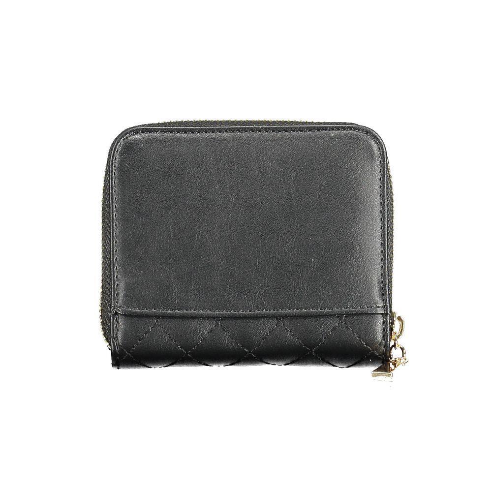 Front view with bag zipped and handles upright.