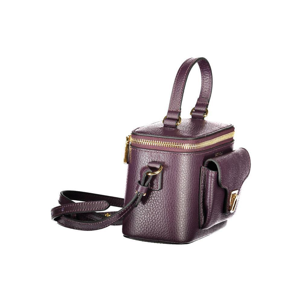 Front view with bag zipped and handles upright.
