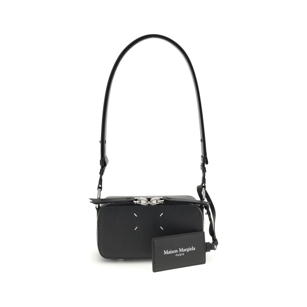 Front view with bag zipped and handles upright.