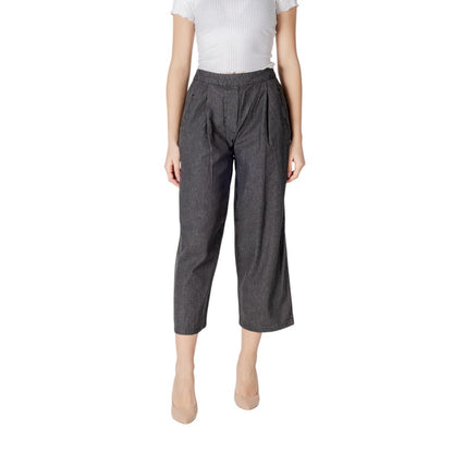 ICHI Black Cotton Cropped Jeans 1728,71956299936,Black,Clothing,Cropped Jeans - Jeans Denim - Clothing,ICHI,IT38|XS,IT40|S,Jeans Denim - Clothing,New with tags,Women