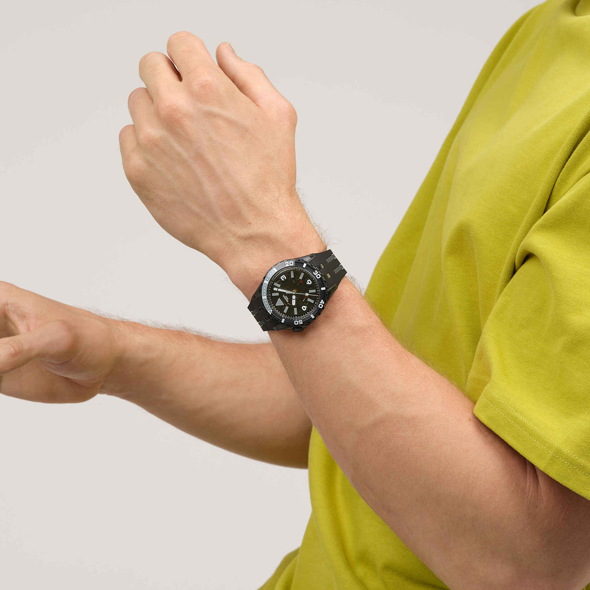 SWATCH Mod. BLACK SEA NETTLE